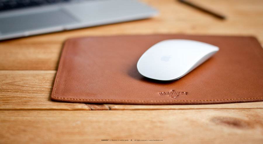 Коричневый кожаный коврик для мышки Handwers Surface
