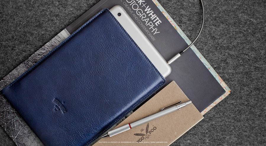 Синий кожаный чехол для iPad MiniRetina Handwers Hike