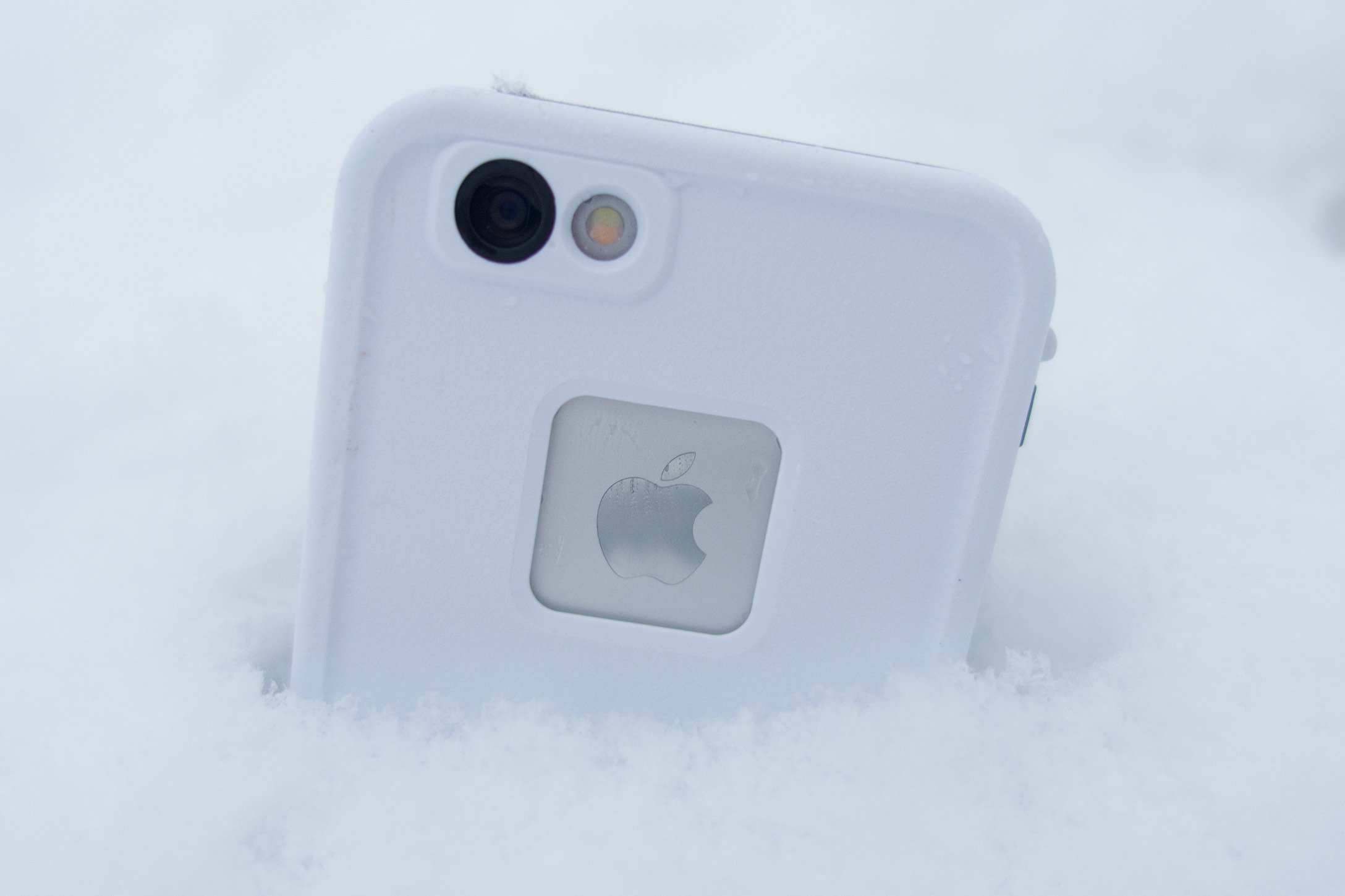 Чехол Lifeproof для iPhone 6 - защита от льда и снега