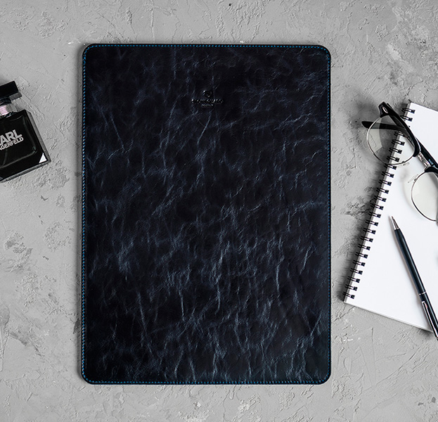 

Кожаный чехол для Macbook Pro 13" New 2016 Stoneguard Dark Blue, Синий