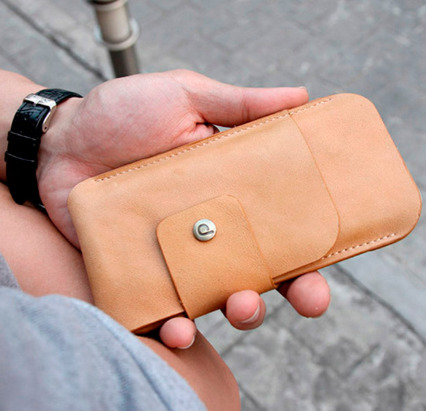 

Кожаный чехол для iPhone 6 Plus/7 Plus Bats Camel, Коричневый