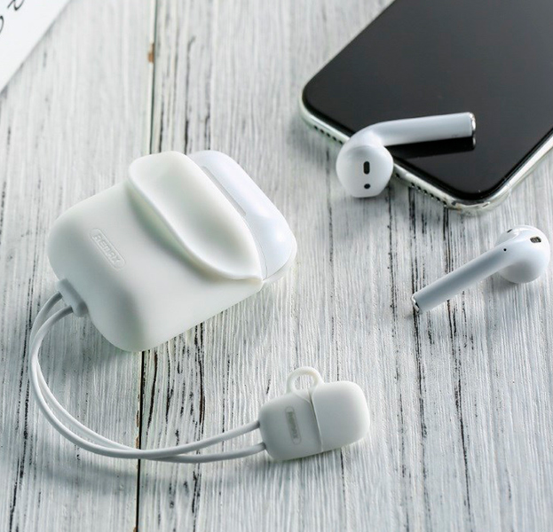 

Чехол для Airpods Remax RC-A6 c кабелем Lightning