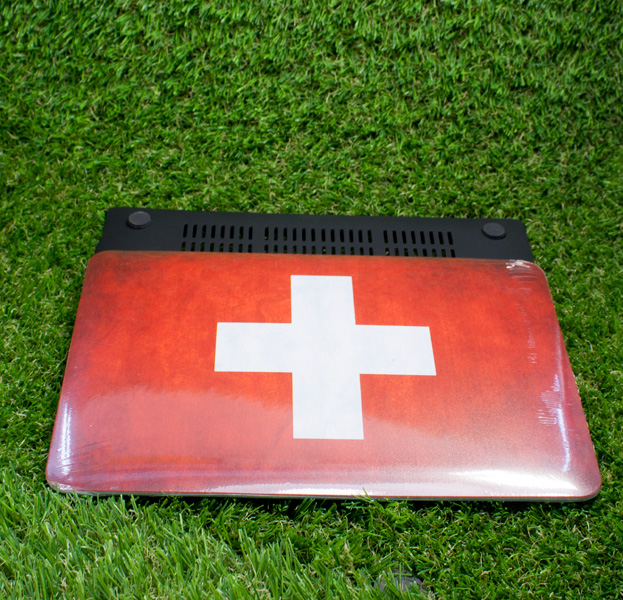

Пластиковая накладка с картинкой для Macbook Air 11" Swiss Flag, Красный