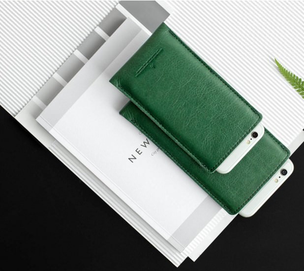 

Зеленый кожаный чехол для iPhone 5,5 Handwers Hike